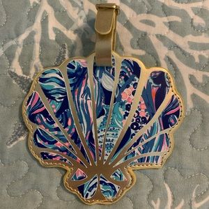 VGUC Lilly Pulitzer Shell Luggage Tag!